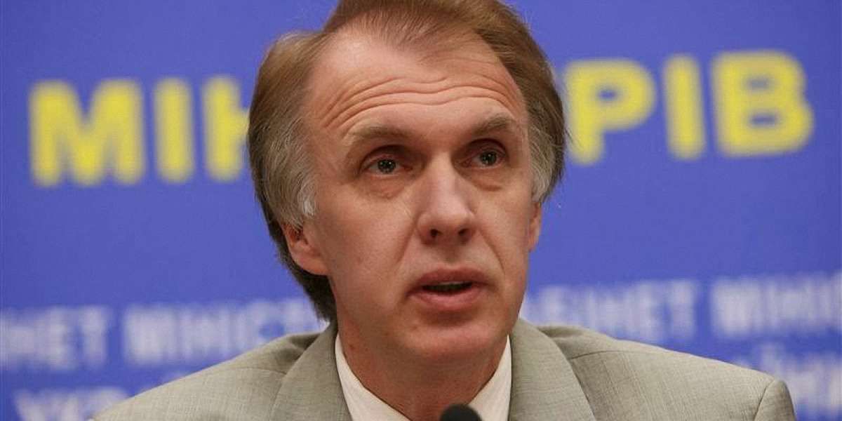 Екс-глава МЗС України назвав «зрадою» позицію ЄС та США 
