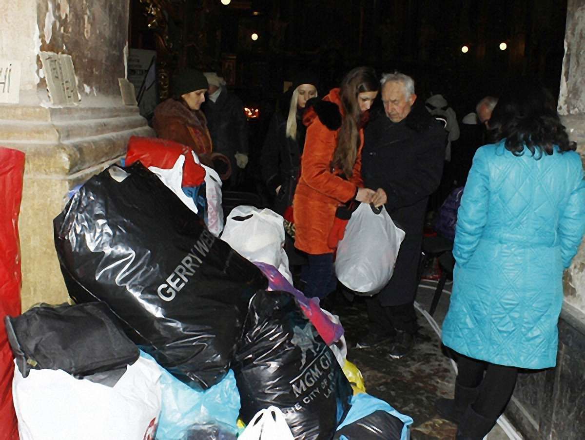 Червоний хрест України відмовився передати гуманітарку для Майдану