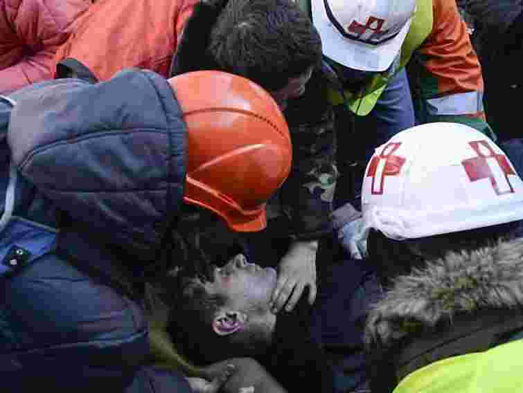 У медиків на Майдані стріляє снайпер, – політик