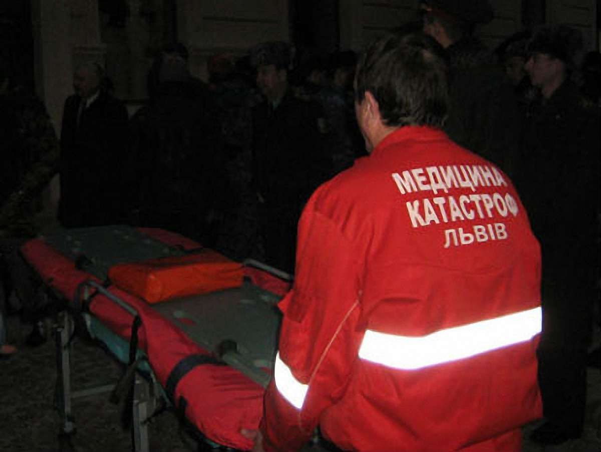 Уночі в лікарні Львова привезли 30 поранених із Києва