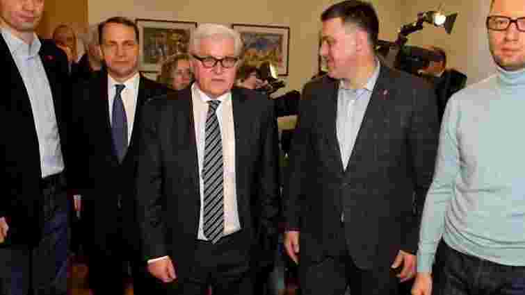 Закордонні міністри планують сьогодні ще одну зустріч з Януковичем
