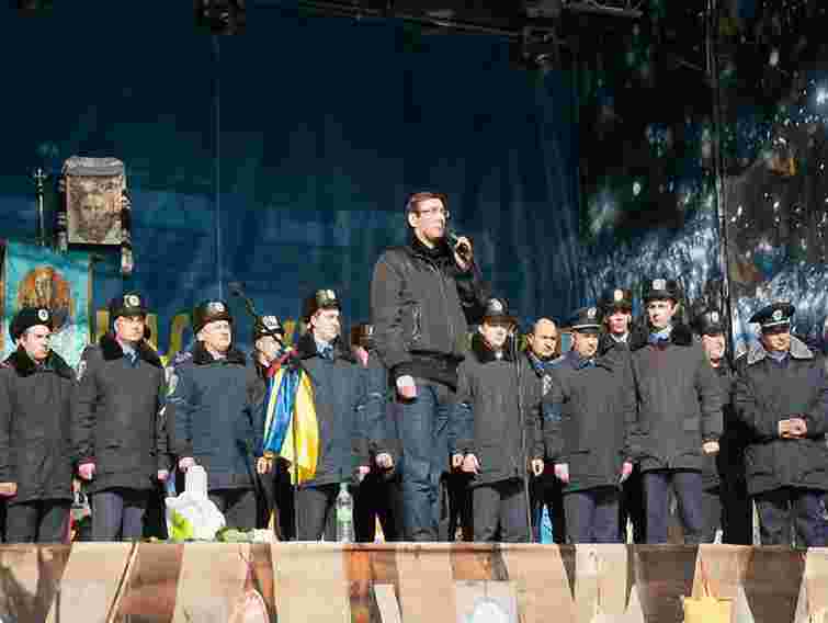 Луценко привіз на Майдан близько 50 міліціонерів зі Львова