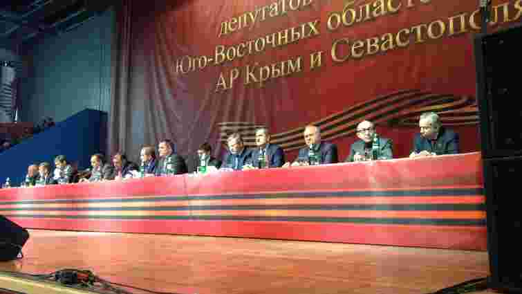 Сепаратисти у Харкові оголосили, що беруть владу на "своїй території"