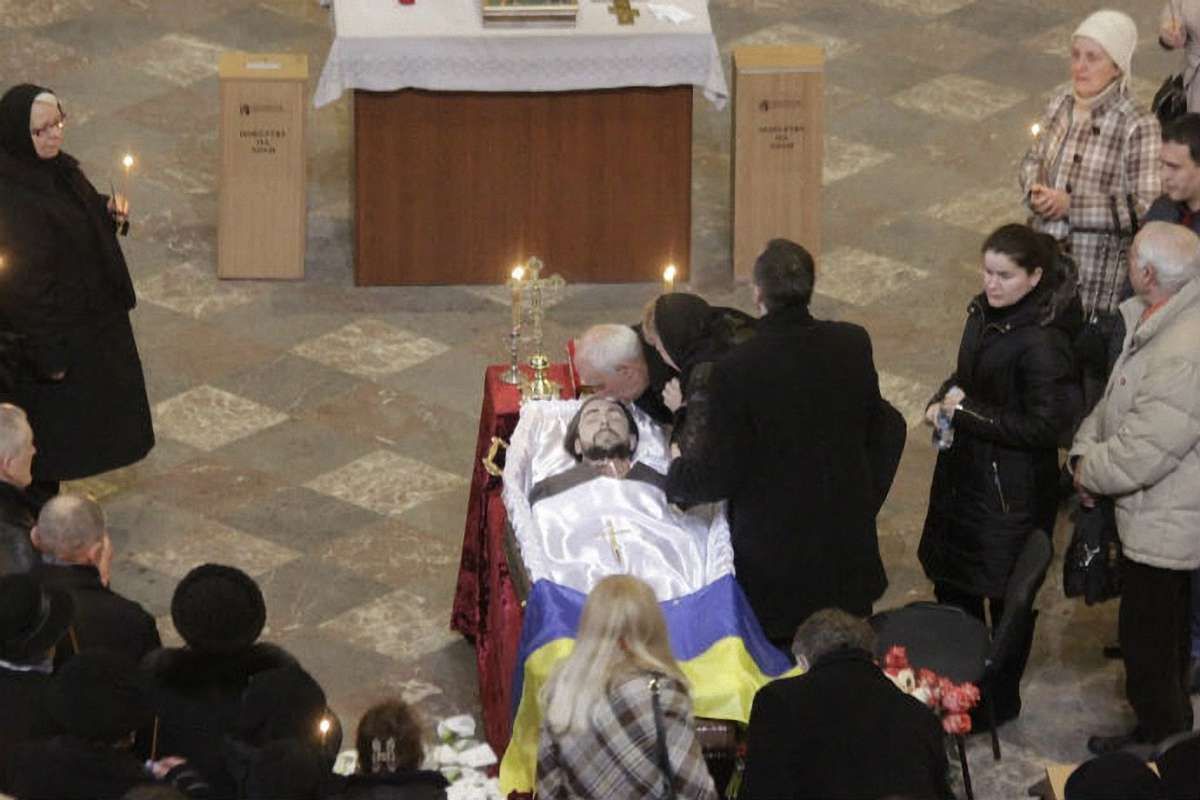 Львів'яни попрощалися з викладачем УКУ Богданом Сольчаником