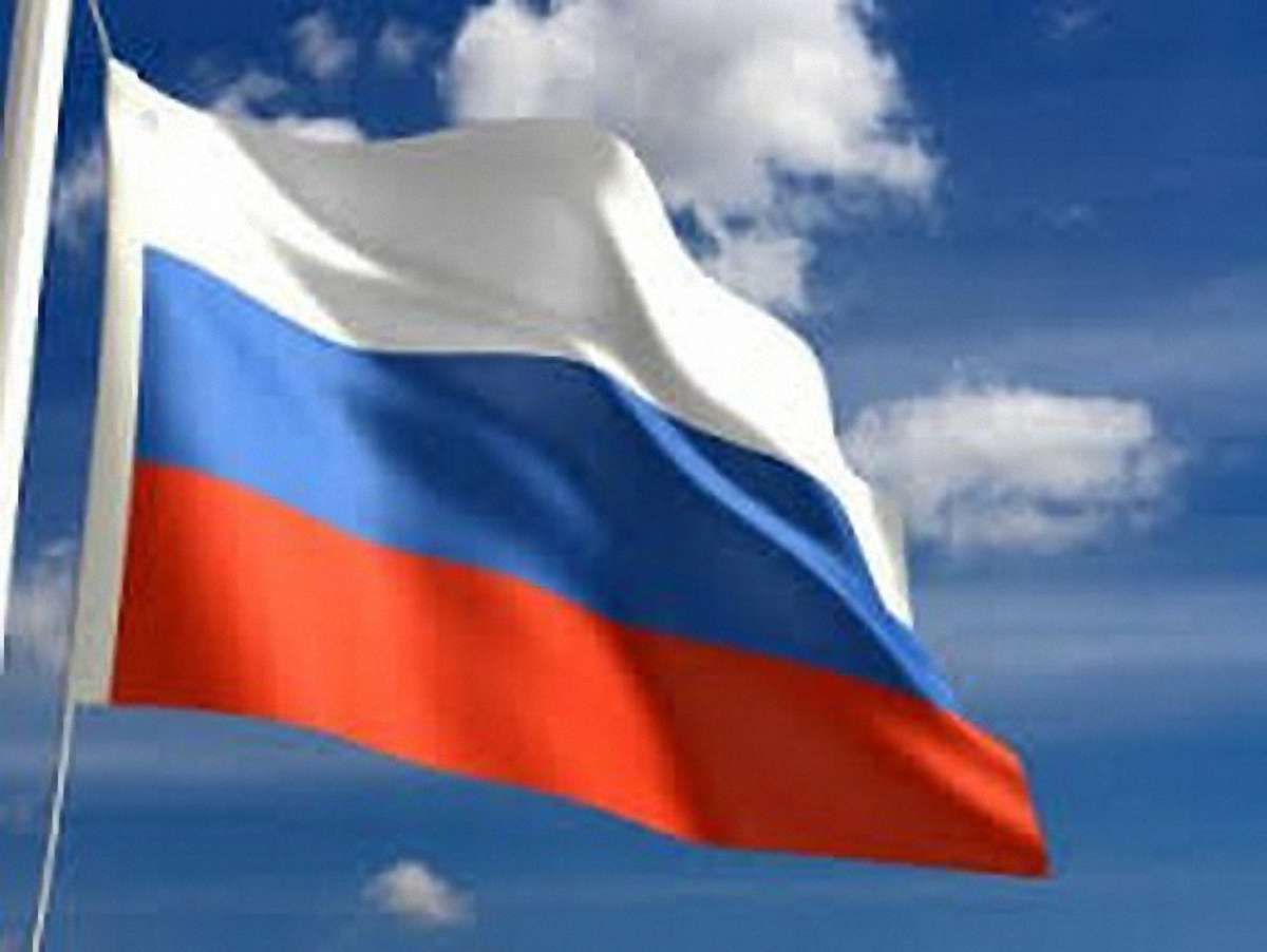 У Харкові біля міськради повісили прапор РФ замість прапора ЄС