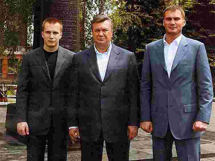 Янукович з двома синами вже в  Росії, – ЗМІ