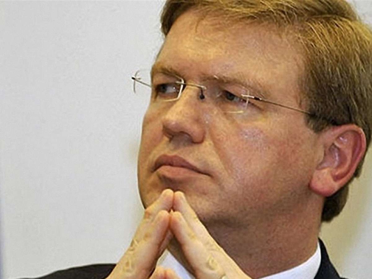 Фюле назвав 3 пріоритети для нової влади України