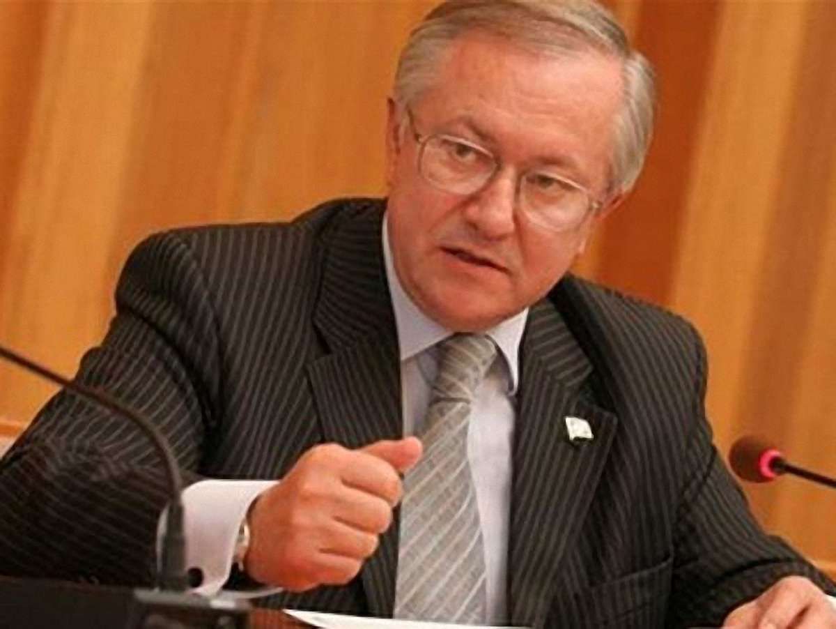 Тарасюк вважає, що угоду з ЄС можна підписати за тиждень-два
