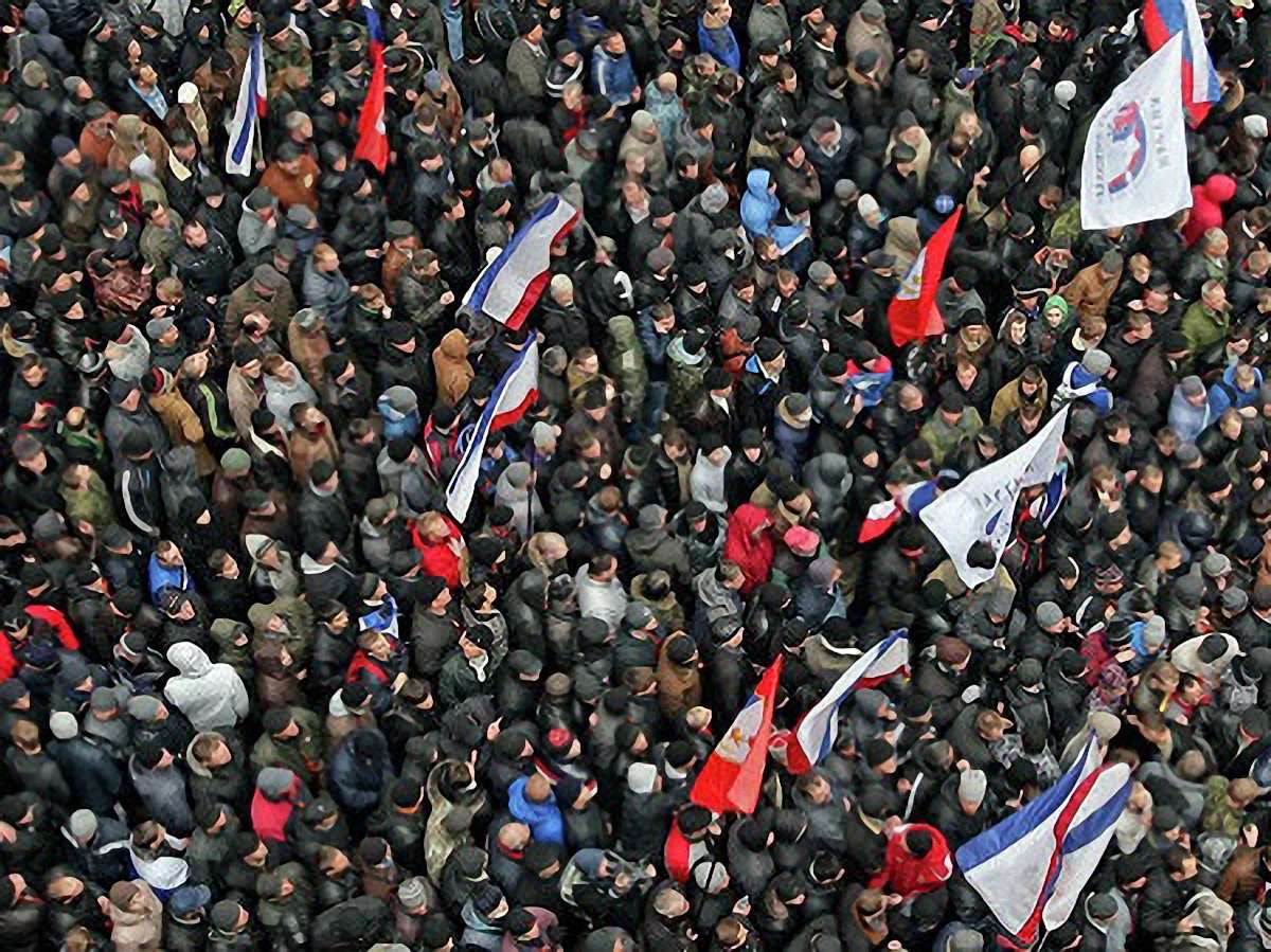 Паспорти РФ в Криму отримає не тільки «беркут», – генконсул