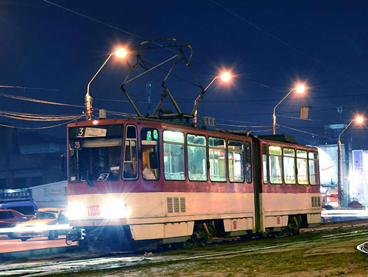 Львівський електротранспорт патрулюють активісти Самооборони