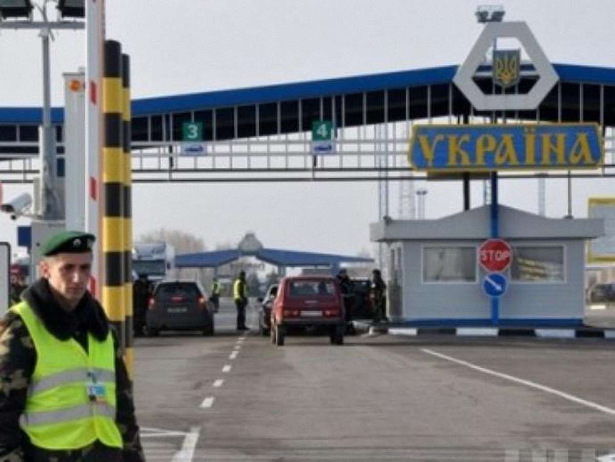 На кордоні з Росією Україна посилила контроль 