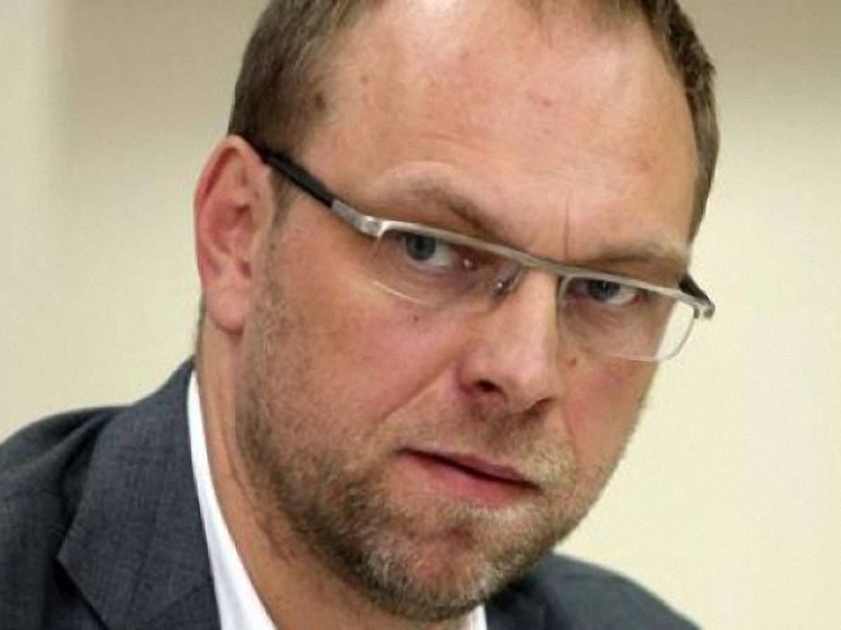 Власенку повернули депутатський мандат