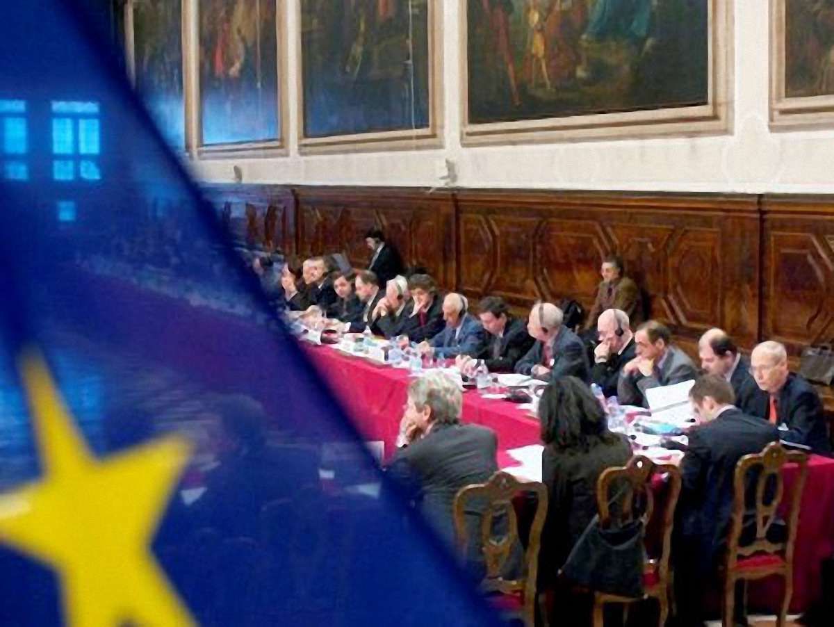 РФ чекає висновку Венеціанської комісії щодо рішень Верховної Ради