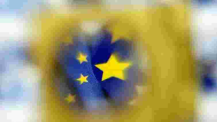 ЄС заморожує рахунки 18 українських чиновників
