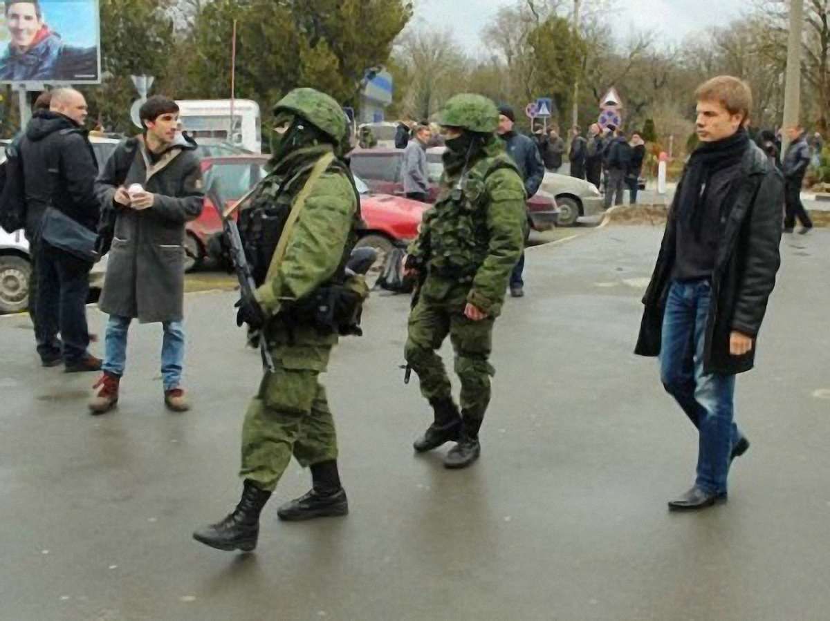 Росію просять офіційно підтвердити відсутність військ в Криму