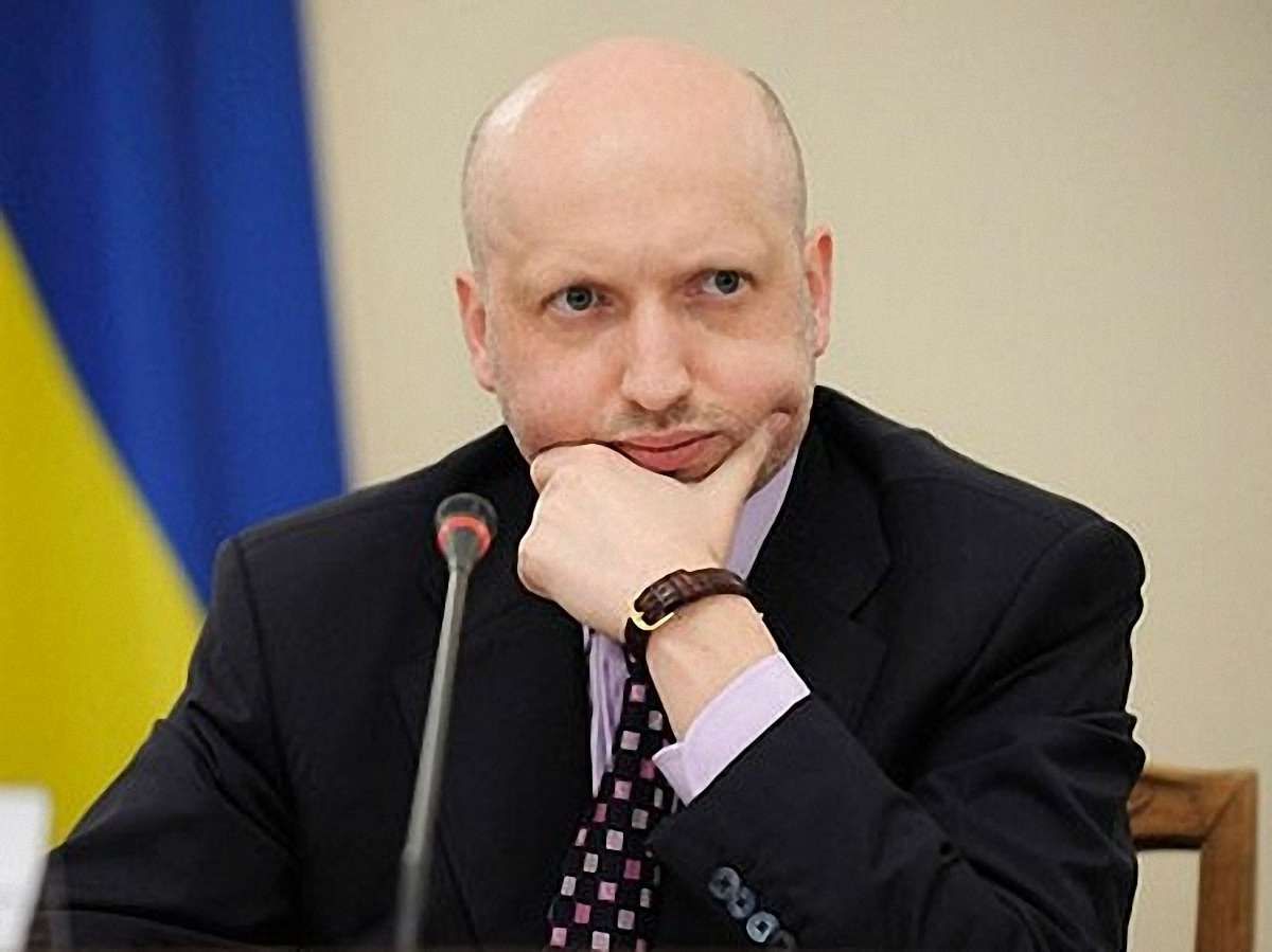 Турчинов зупинив проведення референдуму в Криму