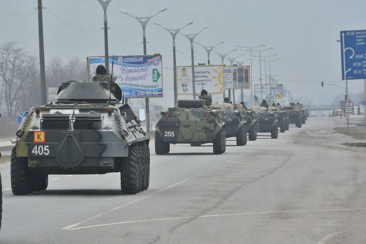 У Львові помічений рух військової техніки (фото)