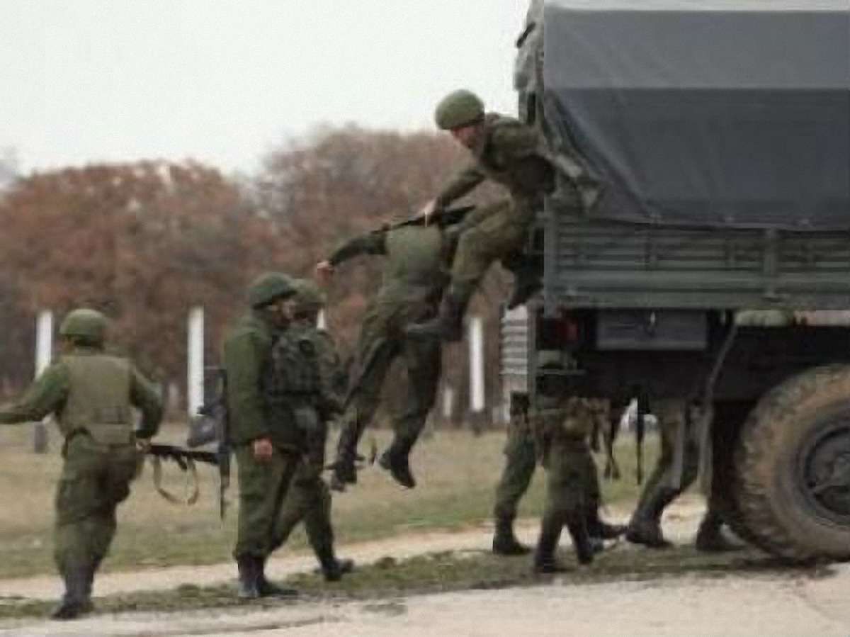 Українським військовим в Євпаторії поставили новий ультиматум