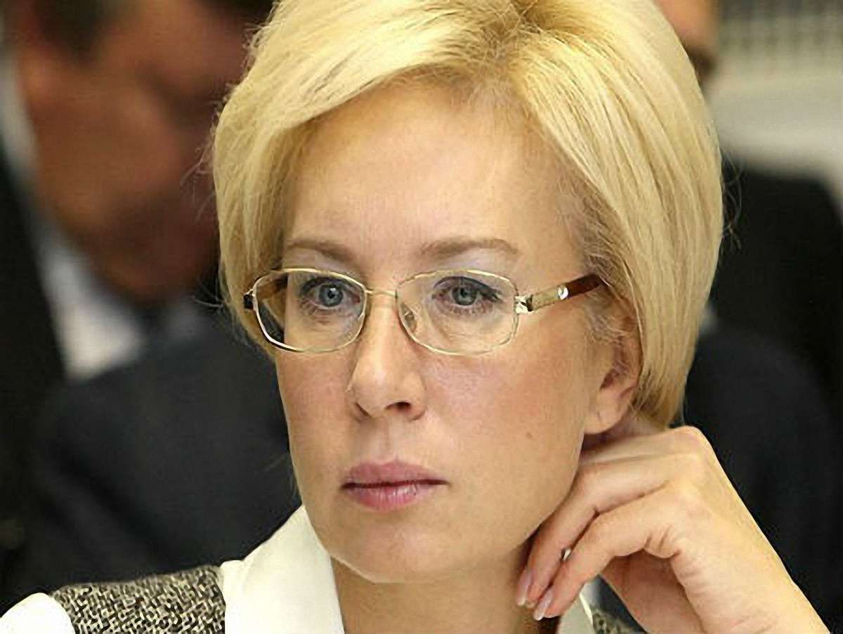 Пенсії людям, які працюють, не скорочуватимуть, - міністр