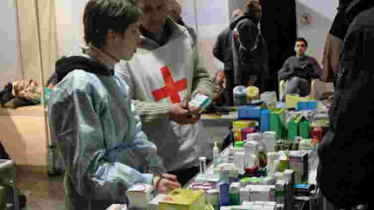 Активісти Майдану передали зайві медикаменти львівським бездомним