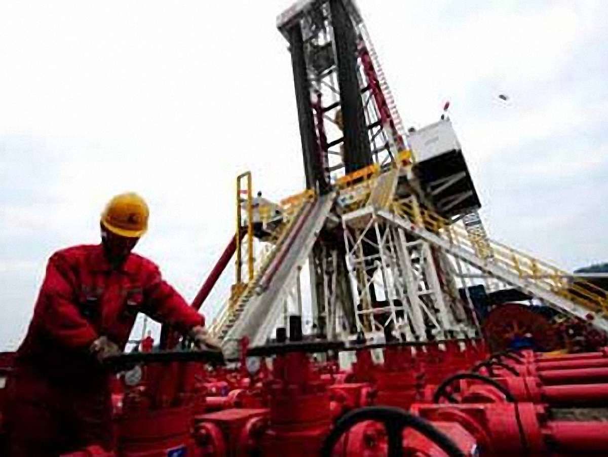 Сепаратисти віддадуть «Газпрому» видобуток нафти і газу в АРК 