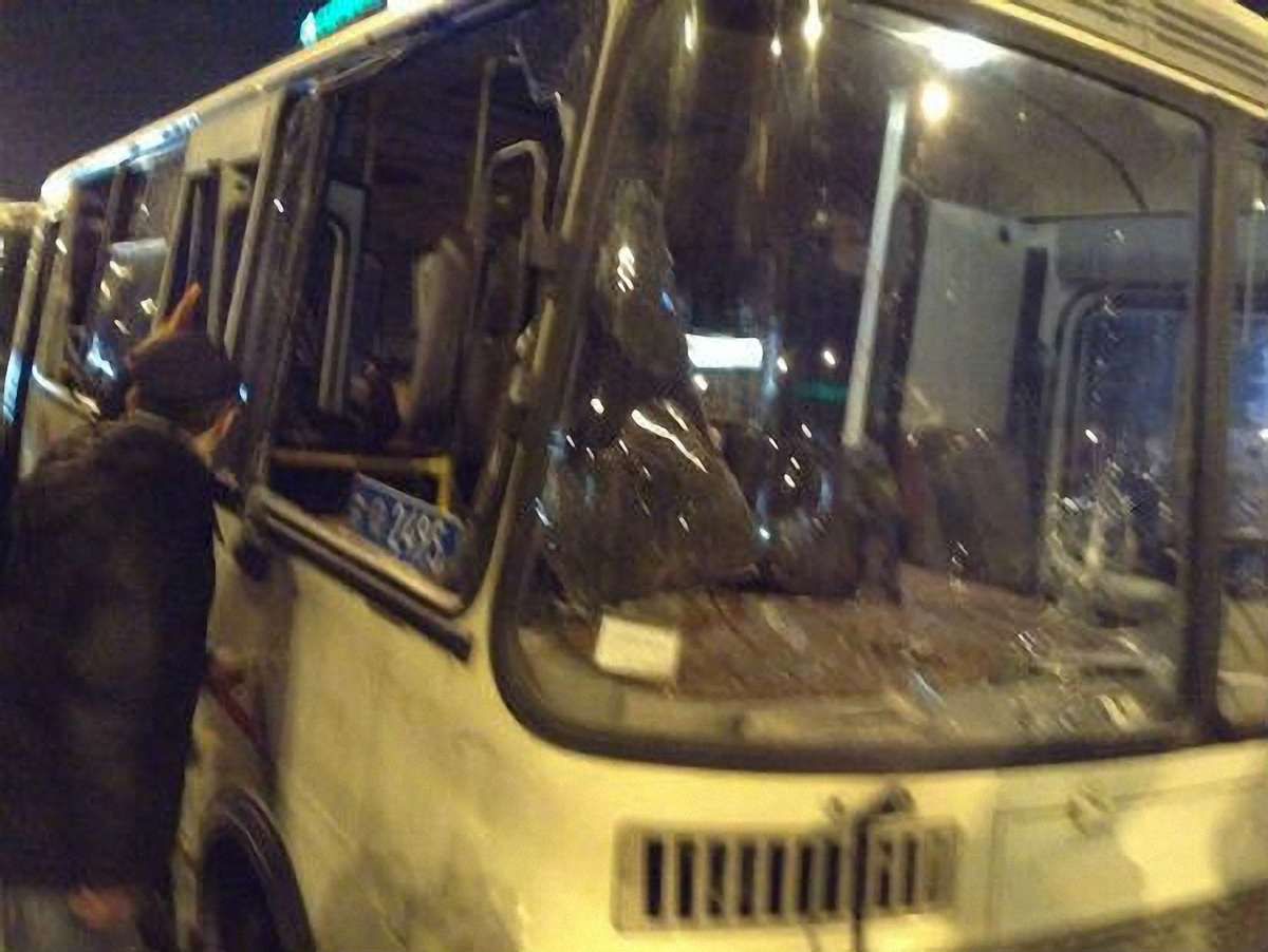 У Донецьку сутички на мітингу, пролунали вибухи