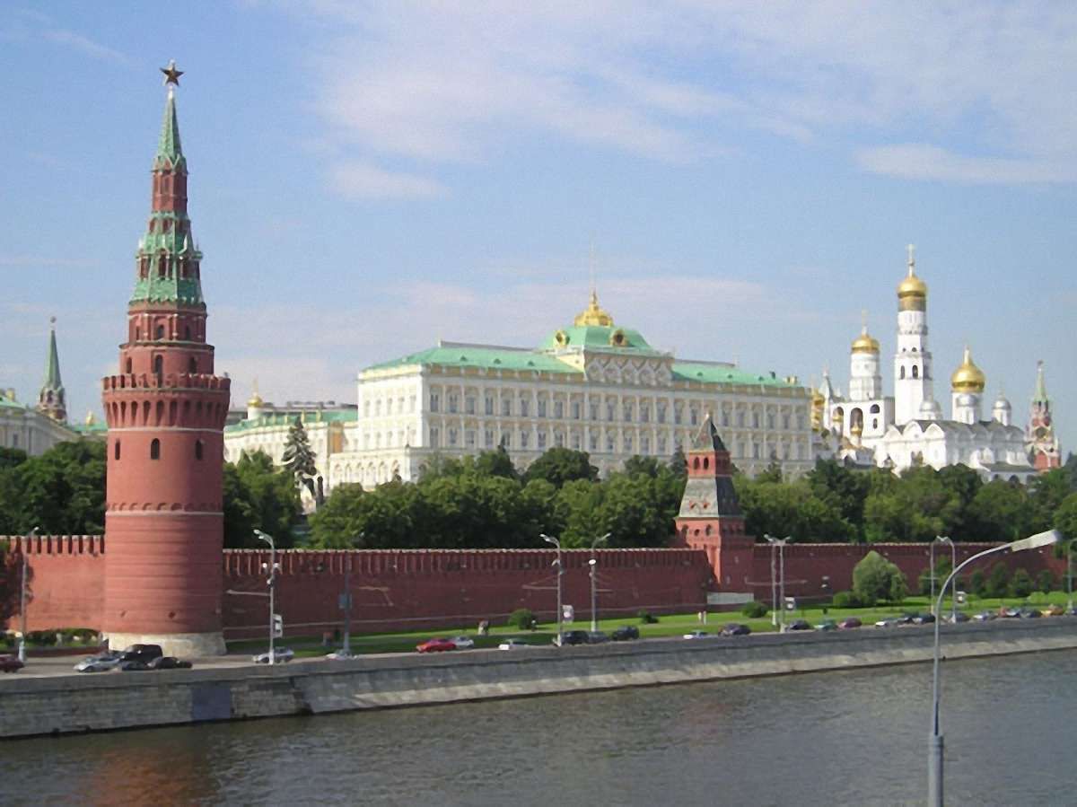 Москва лякає $20 млрд, якщо Україна порушить питання майна СРСР
