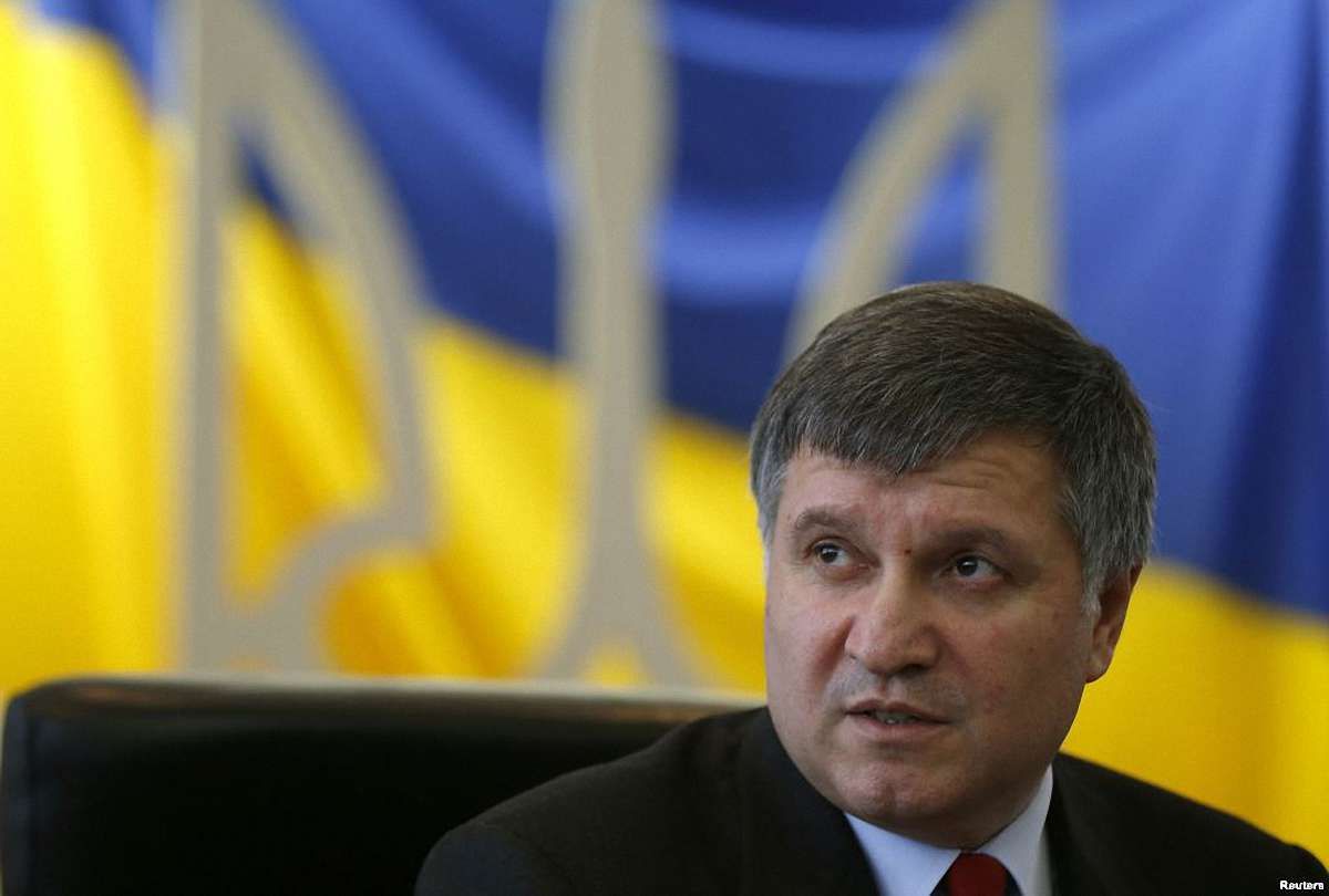 Аваков погодився звільнити всіх керівників міліції та ДАІ