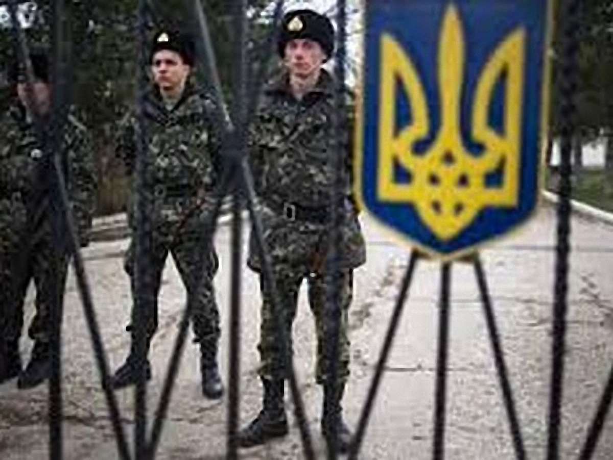 У Криму «самооборона» захопила штаб ВМС України