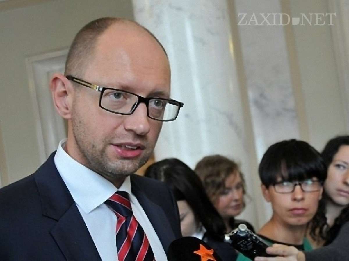 Турчинов уповноважив Яценюка підписати 21 березня угоду з ЄС