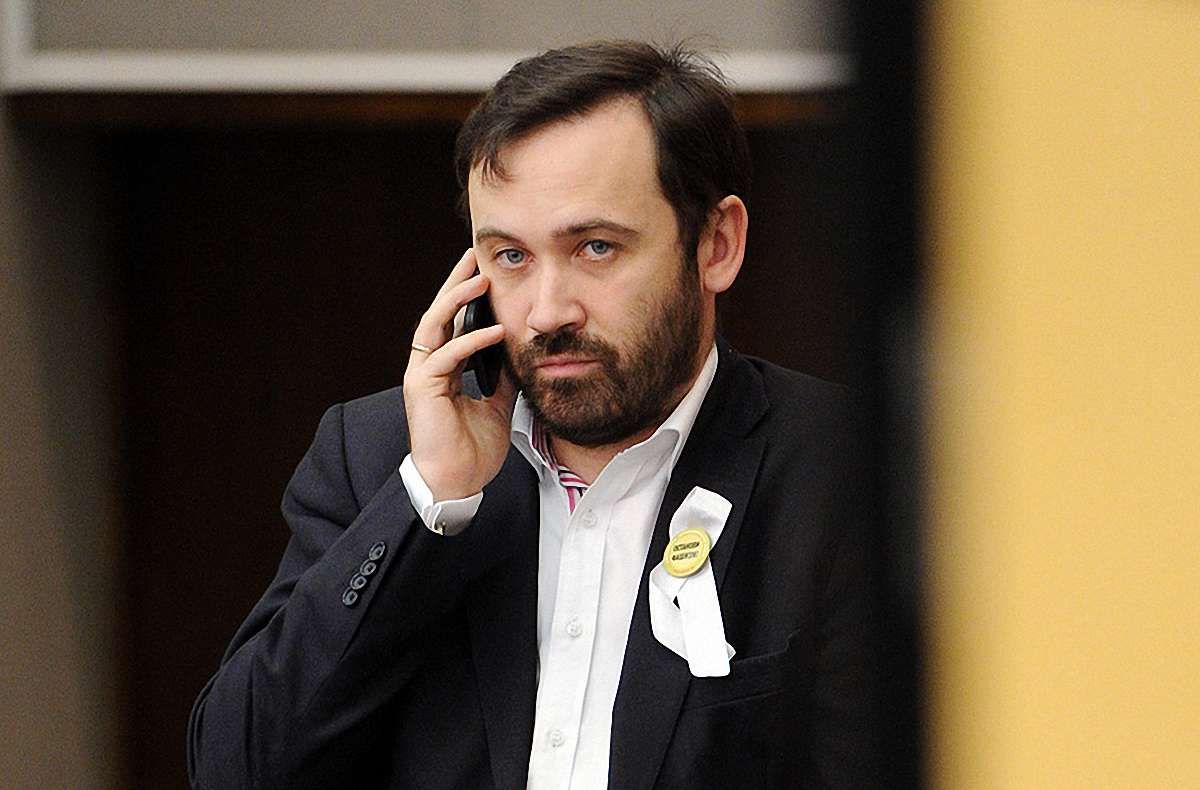 Російський депутат, що не підтримав анексію АРК, може втратити мандат