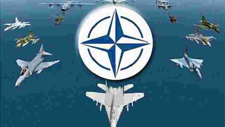 Білорусь обговорює партнерство з НАТО