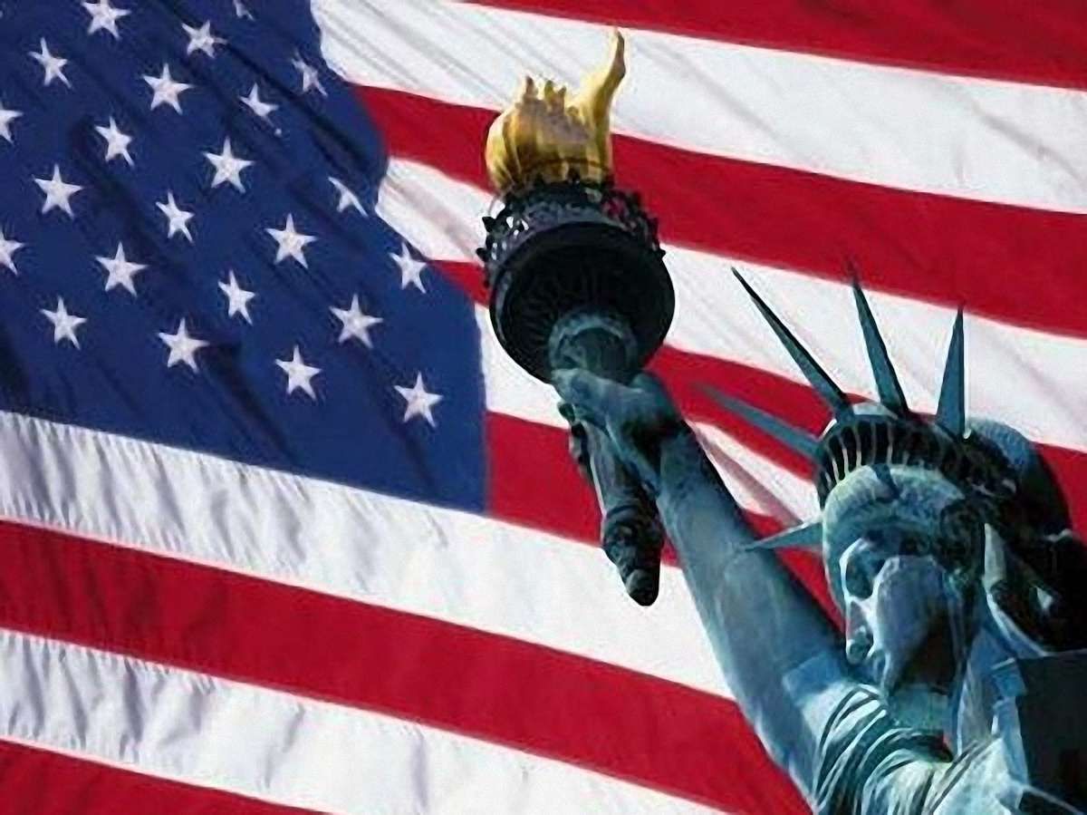 США розглядає можливість надання військової допомоги Україні