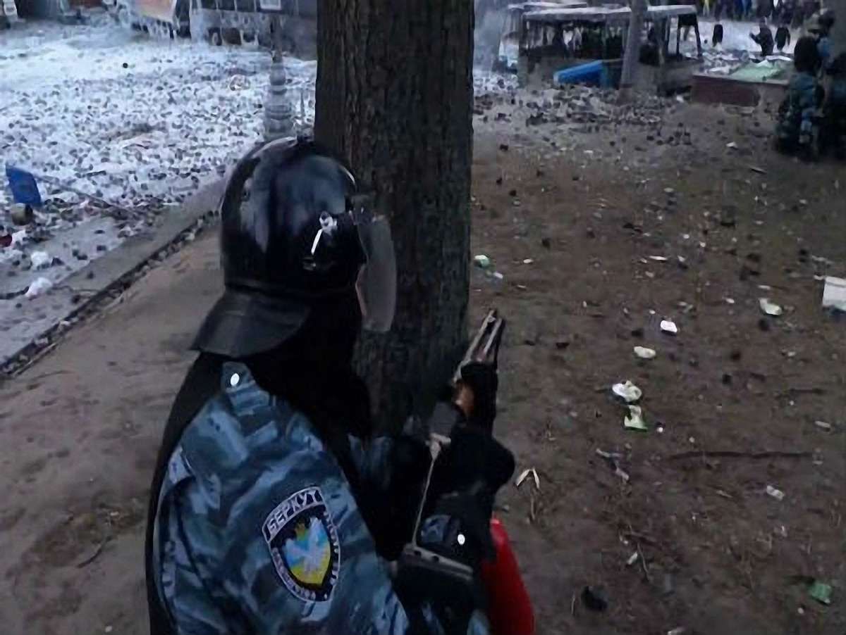 Львівський "Беркут" стріляв у людей на Майдані, - "беркутівець"
