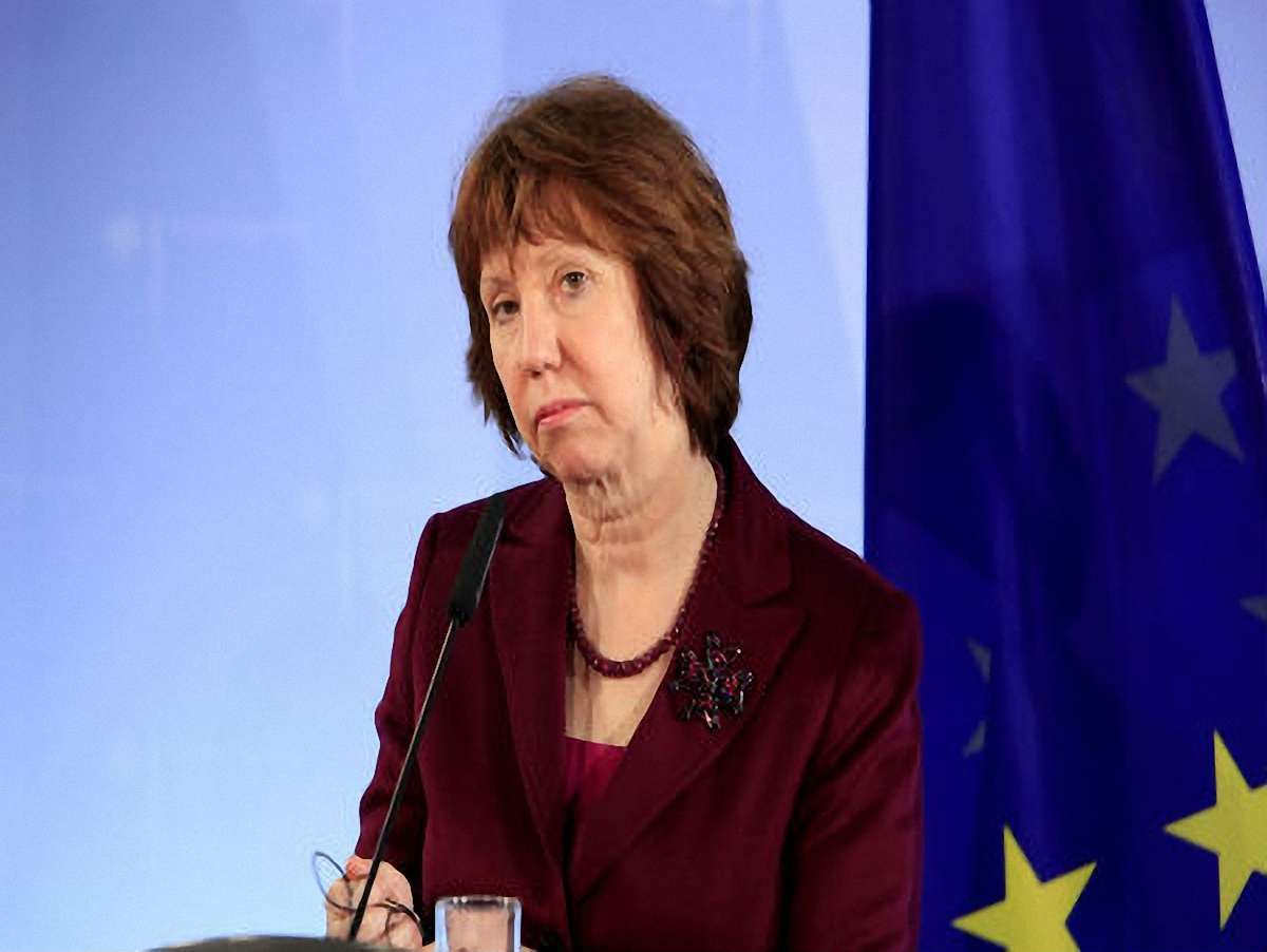 ЄС повинен утримати на плаву економіку України, - Ештон
