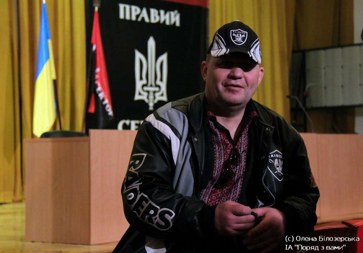 «Правий сектор» вимагає віддати під трибунал Авакова і Тенюха