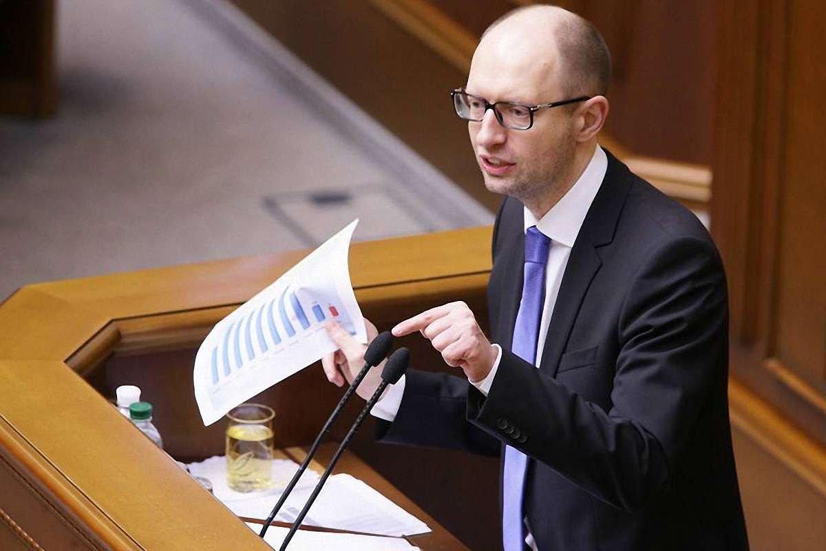 10 кроків уряду Яценюка, щоб запобігти фінансовій катастрофі