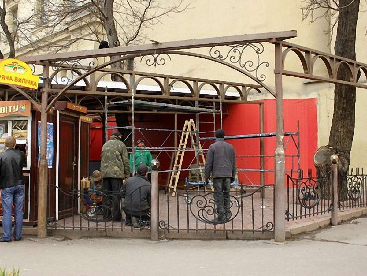 Дозволи на забудову мають вирішуватись на місцевому рівні, - урядовець