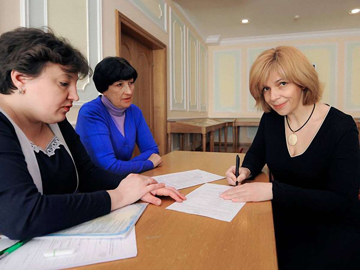 Симоненко і Богомолець подали документи до ЦВК