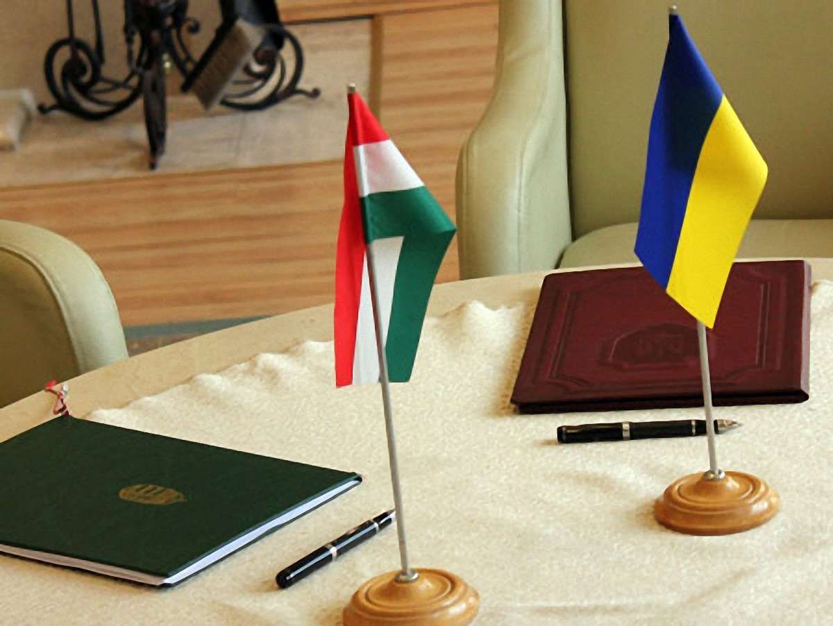Угорщина різко засудила заклики до анексії Закарпаття