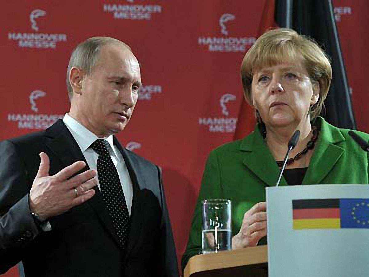 Путін розповів Меркель про відведення російських військ