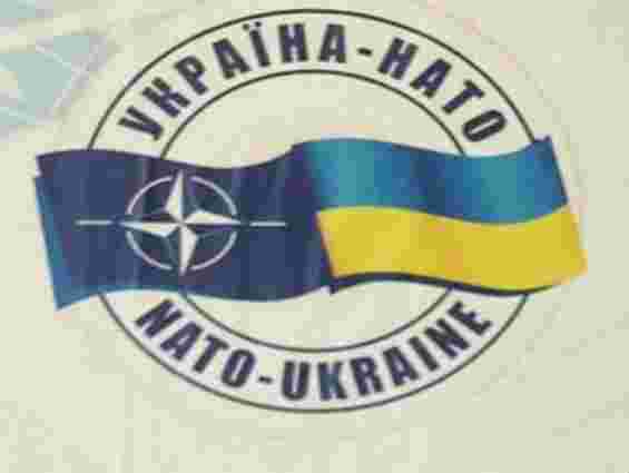 НАТО допоможе Україні посилити безпеку