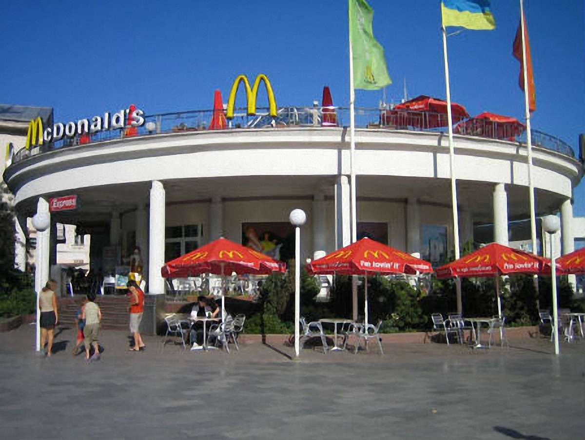 McDonald's зупинив роботу ресторанів у Криму