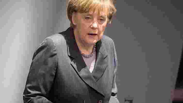 Меркель пригрозила Путіну економічними санкціями