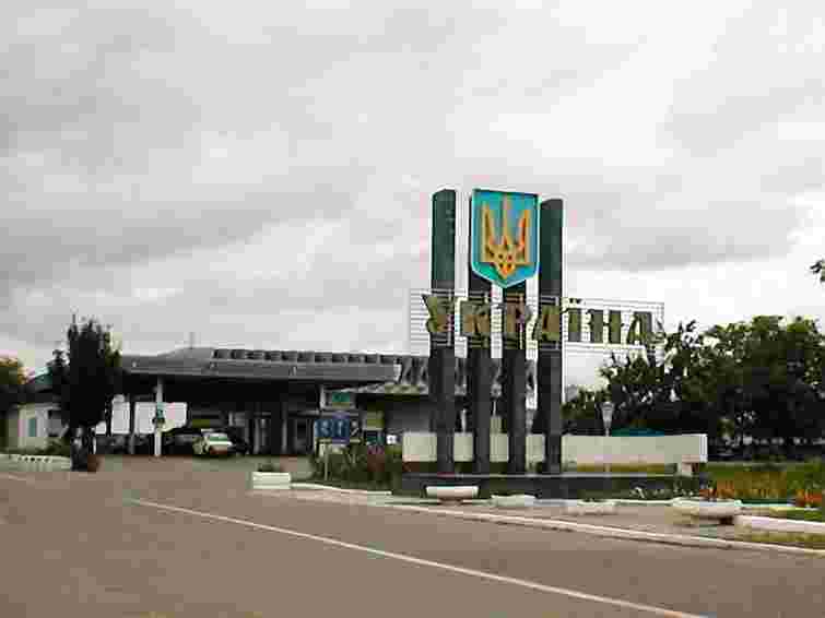 В Україні почали діяти обмеження терміну перебування росіян