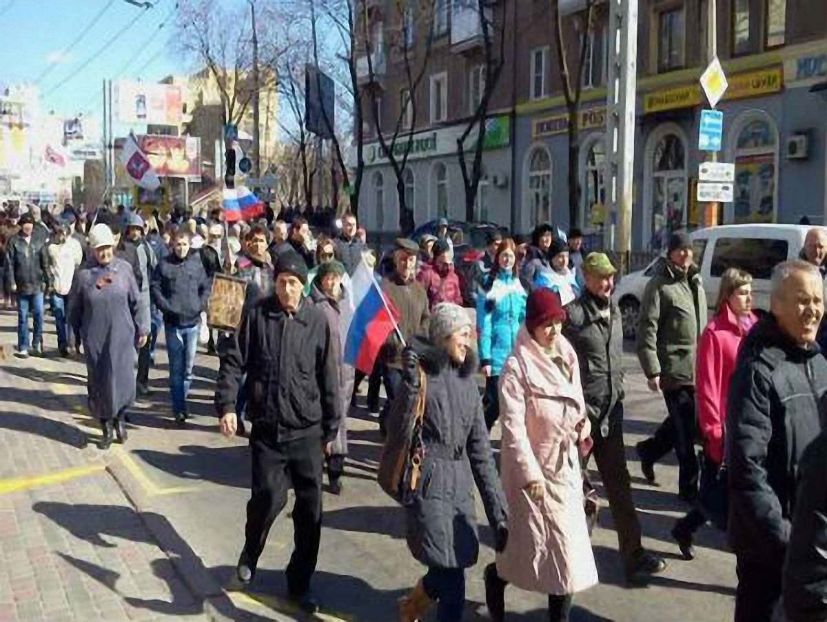 Росія продовжує вимагати федералізації і позаблокового статусу України