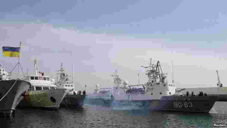 Росія погодилася віддати українські кораблі і літаки з Криму