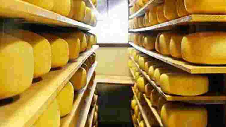 Казахстан, як і Росія, заборонив ввезення українських сирів