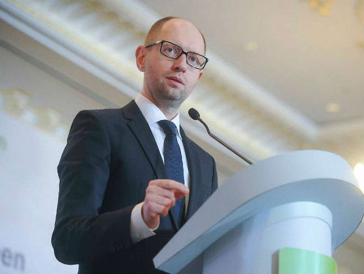Яценюк у Донецьку пообіцяв закон про місцевий референдум