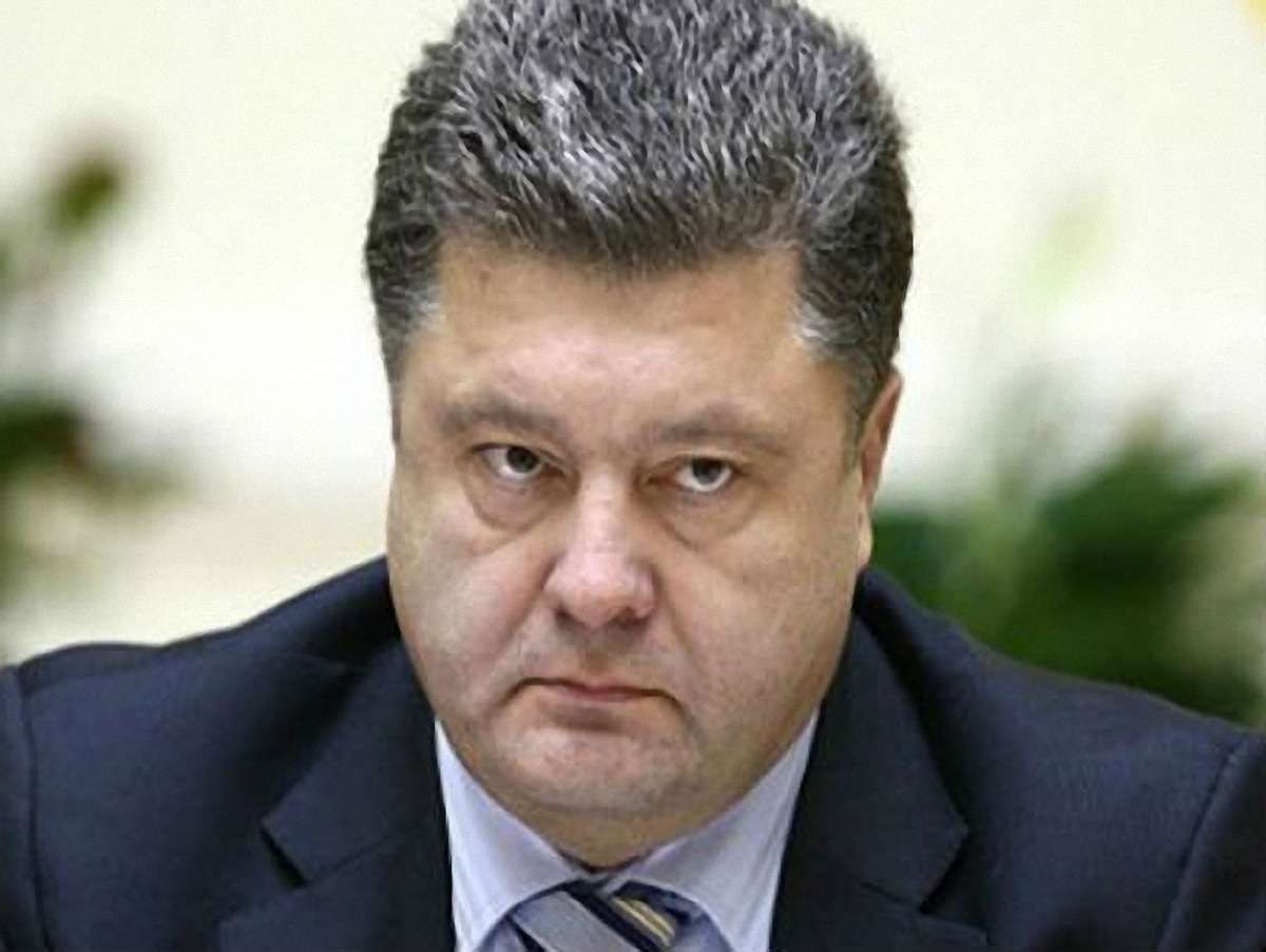 Порошенко звинуватив владу і силовиків у бездіяльності на сході України